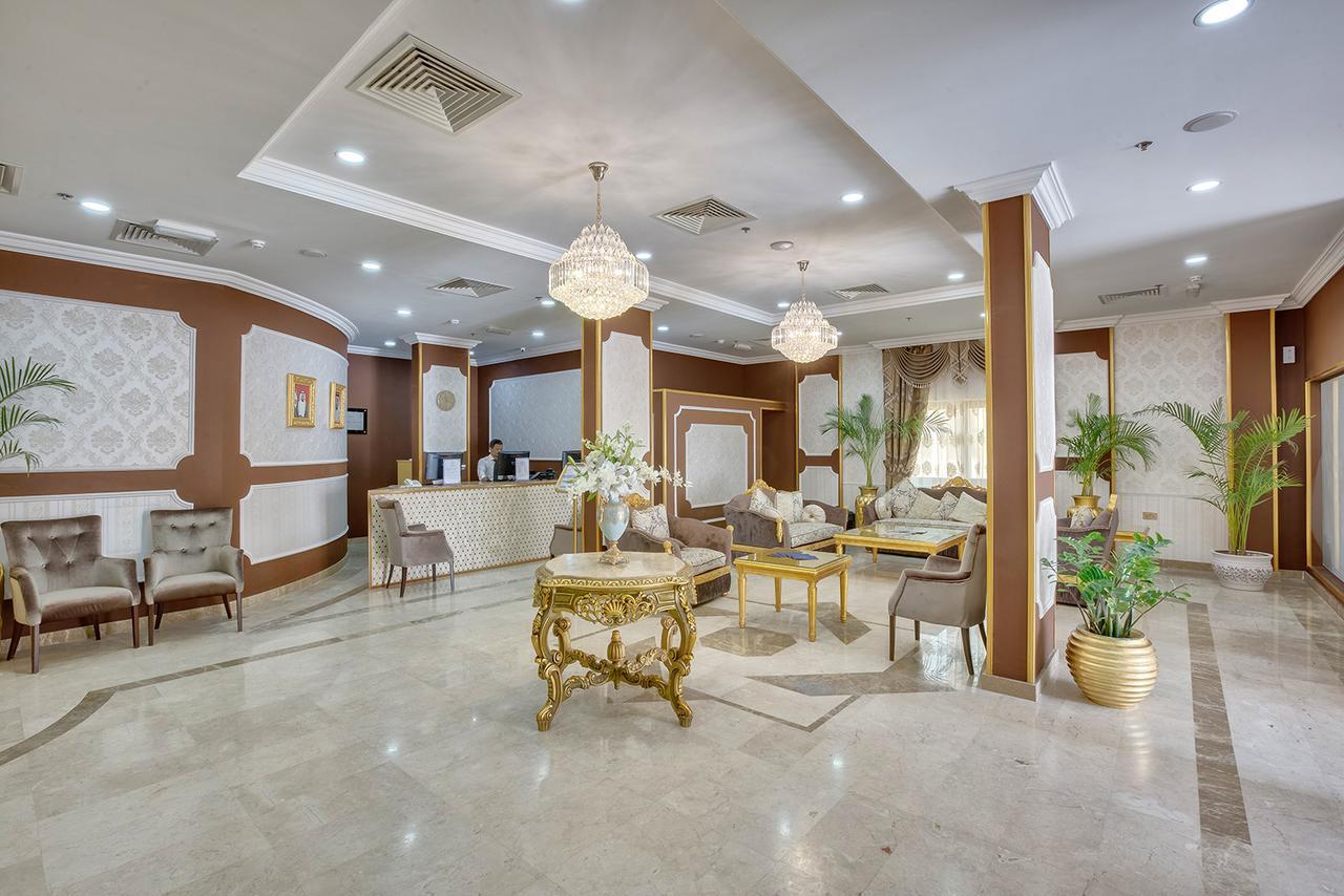 Royal Hotel Sharjah Bagian luar foto