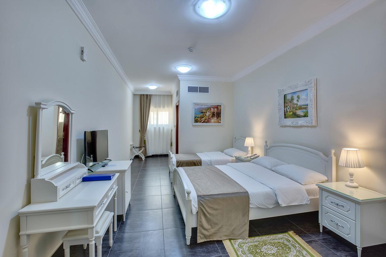 Royal Hotel Sharjah Bagian luar foto