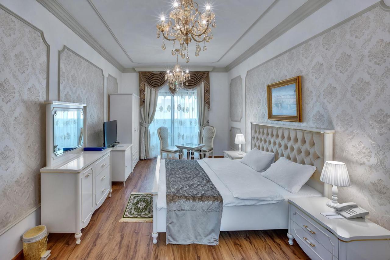 Royal Hotel Sharjah Bagian luar foto